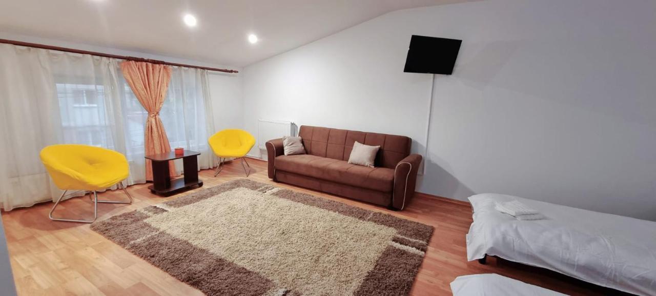 Apartamente Elegante In Regim Hotelier Jászvásár Kültér fotó