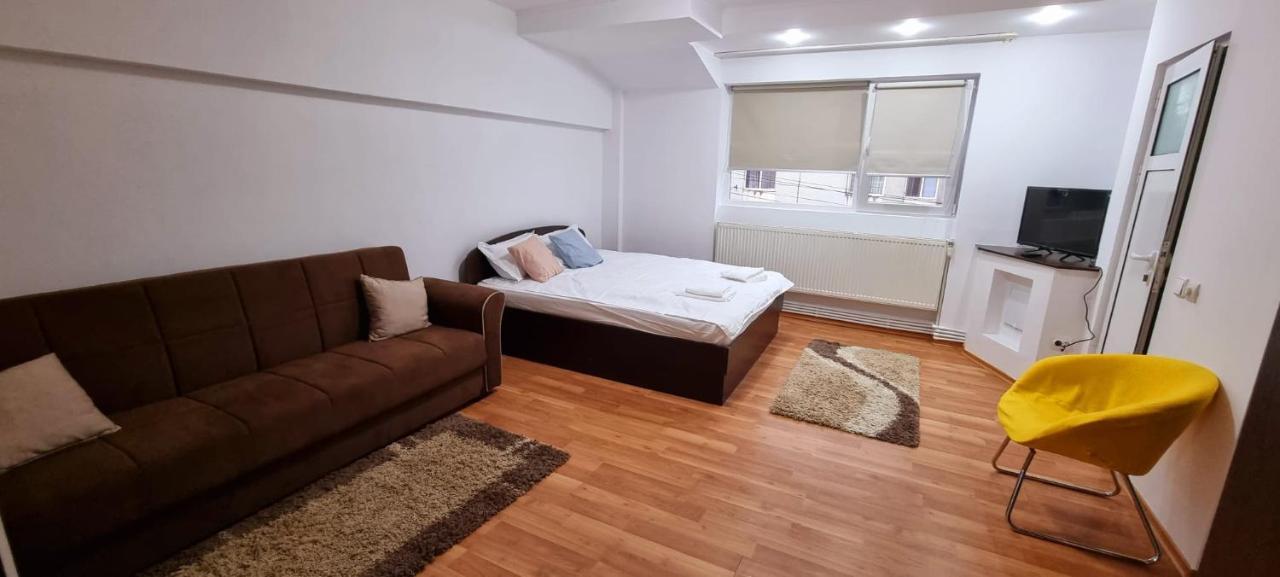 Apartamente Elegante In Regim Hotelier Jászvásár Kültér fotó