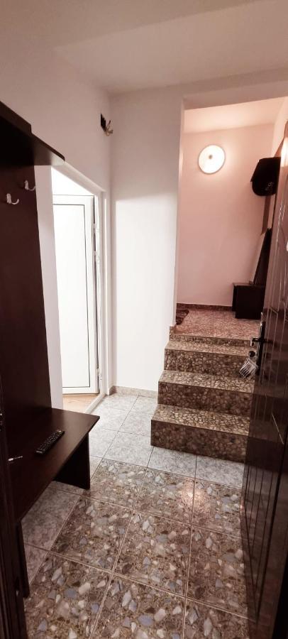 Apartamente Elegante In Regim Hotelier Jászvásár Kültér fotó